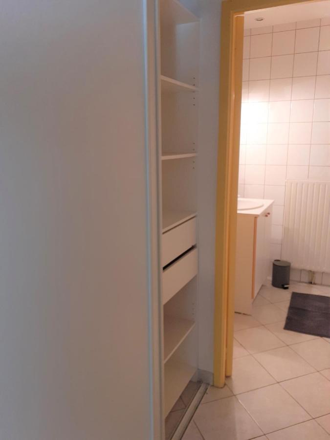 Appartement Rez De Chaussee Avec Terrasse Et Jardin Tence Exteriör bild